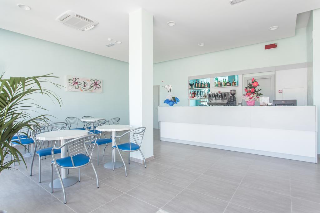 Hotel Platinum リミニ エクステリア 写真